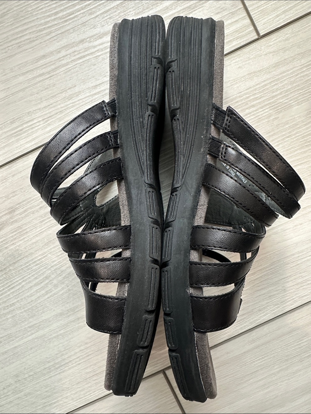 BareTraps Black Multi-Strap Memory Foam Slide Sandals - Picture 3 of 5